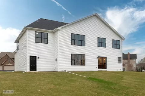 Exterior - 26502 Silverleaf Dr, Plainfield, IL 60585 photo 4 of 6