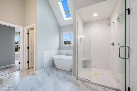 Bath - 26502 Silverleaf Dr, Plainfield, IL 60585 photo 1 of 5