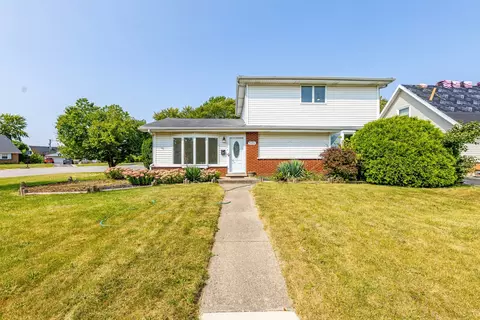 5454 Crestwood Dr, Crestwood, IL 60445