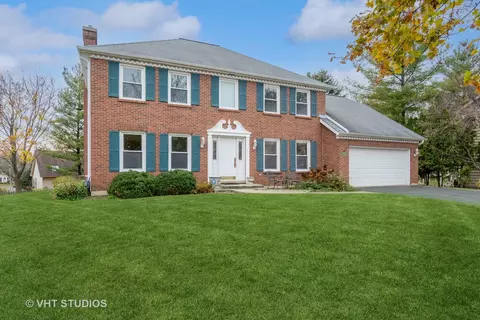 2419 Thaxton Ct, Naperville, IL 60565