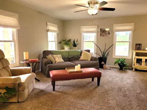 Living - 302 Washington St, West Dundee, IL 60118 photo 1 of 3