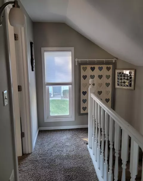 Entry Way - 302 Washington St, West Dundee, IL 60118 photo 1 of 1