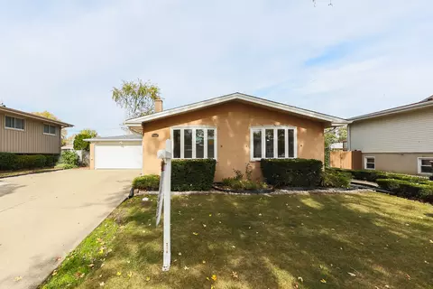 7922 Lake St, Morton Grove, IL 60053
