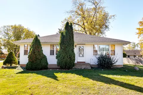 127 Ross Ave, Cary, IL 60013