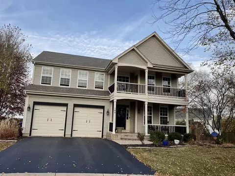 145 Abbey Ln, Geneva, IL 60134