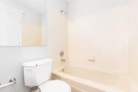1005 Pheasant Run Ln, Aurora, IL 60504 photo 13