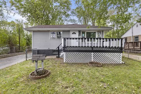 1720 Sheridan Rd, Zion, IL 60099