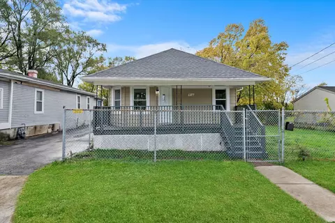 218 Davis St, Joliet, IL 60436
