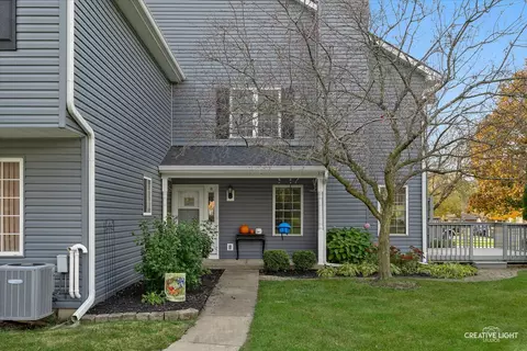 208 Maple St #B, Sugar Grove, IL 60554