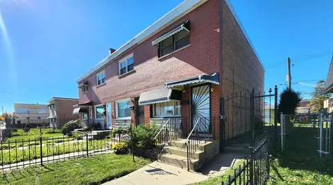 9252 S Halsted St #A, Chicago, IL 60620