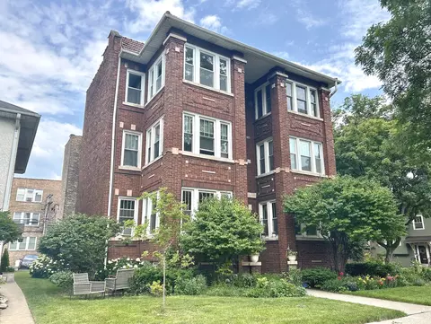 746 Wesley Ave #1N, Oak Park, IL 60304