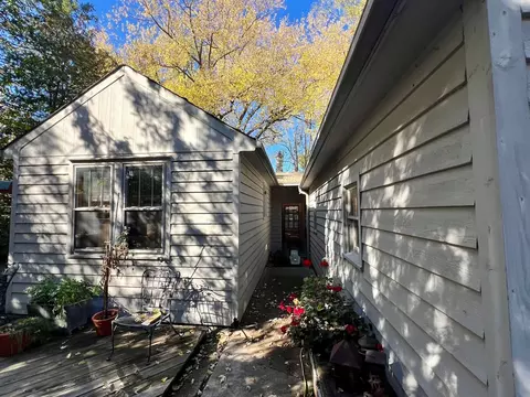23788 N Lakeside Dr, Lake Zurich, IL 60047