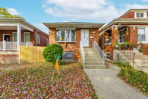 3650 W 63rd Pl, Chicago, IL 60629