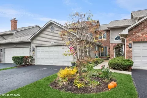 885 Saddlewood Dr, Glen Ellyn, IL 60137