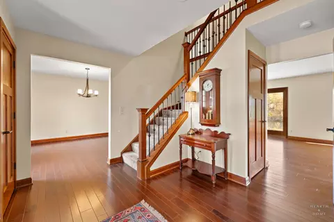 Entry Way - 3 Chestnut Ct, Cary, IL 60013 photo 2 of 3