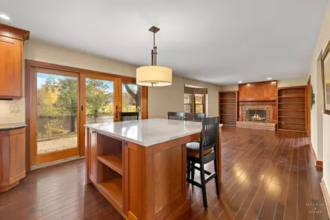 Kitchen - 3 Chestnut Ct, Cary, IL 60013 photo 6 of 7