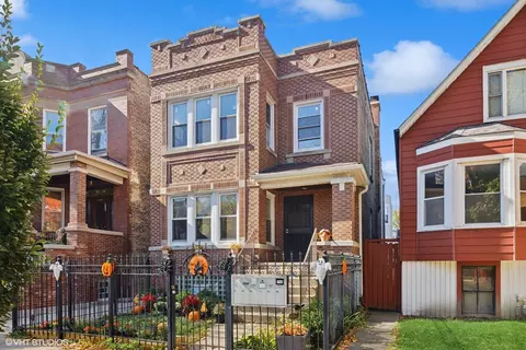 3850 N Bernard St, Chicago, IL 60618