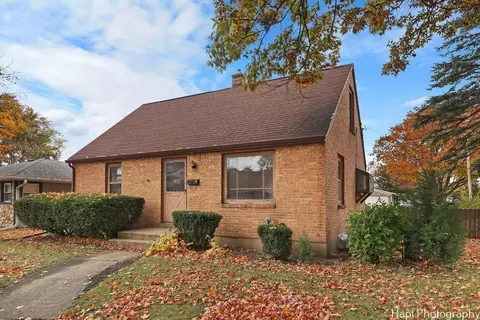 284 Highland Rd, Grayslake, IL 60030