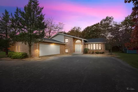 Exterior - Undisclosed, Crete, IL 60417 photo 2 of 10