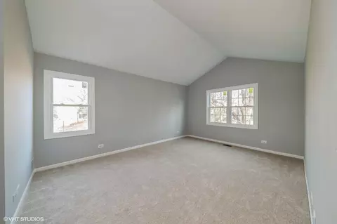 990 Cobblers Crossing Xing, Elgin, IL 60120 photo 17