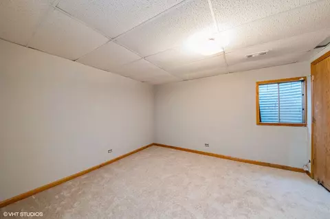 990 Cobblers Crossing Xing, Elgin, IL 60120 photo 21