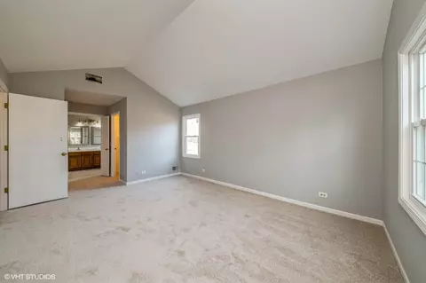 990 Cobblers Crossing Xing, Elgin, IL 60120 photo 18
