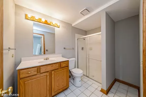 990 Cobblers Crossing Xing, Elgin, IL 60120 photo 24