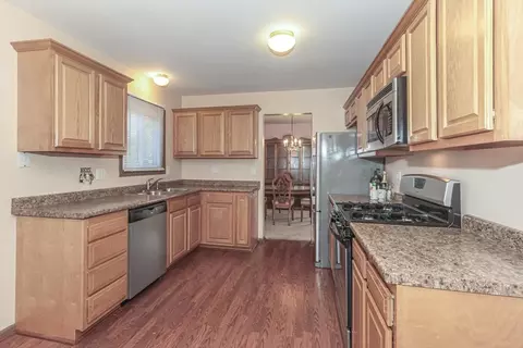 703 Malcolm Ln, West Dundee, IL 60118 photo 9