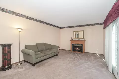 703 Malcolm Ln, West Dundee, IL 60118 photo 12