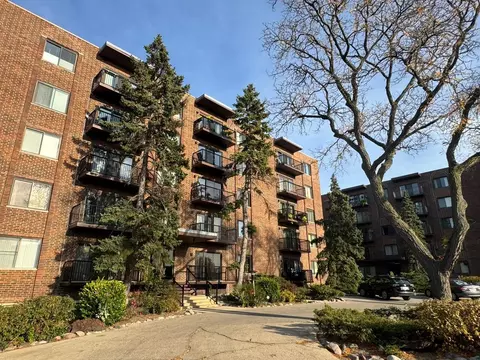 6525 N Nashville Ave #505E, Chicago, IL 60631