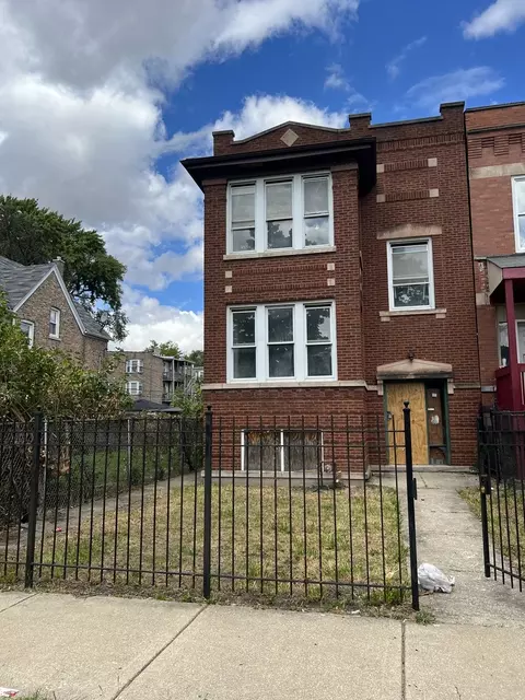 4644 W Adams St, Chicago, IL 60644