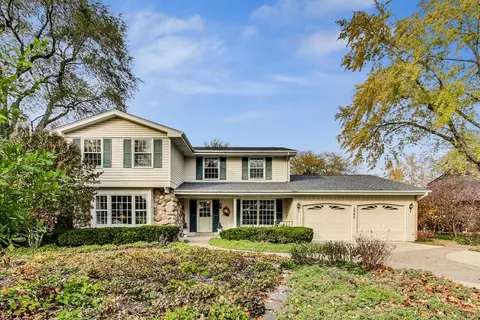 2966 Stonegate Ln, Northbrook, IL 60062
