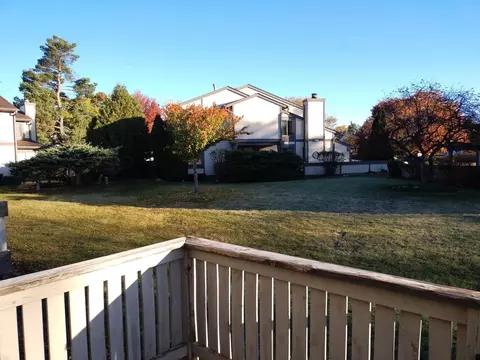 Exterior - 2616 Smith St, Rolling Meadows, IL 60008 photo 4 of 5