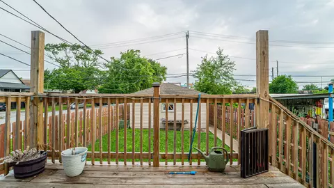 2878 E 94th St, Chicago, IL 60617 photo 36