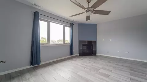 2878 E 94th St, Chicago, IL 60617 photo 34