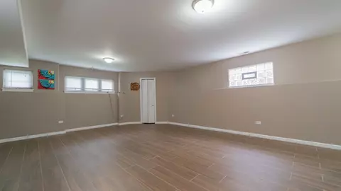 2878 E 94th St, Chicago, IL 60617 photo 18