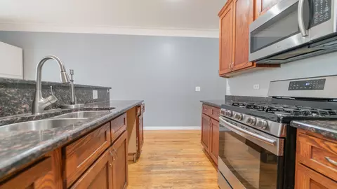 2878 E 94th St, Chicago, IL 60617 photo 14
