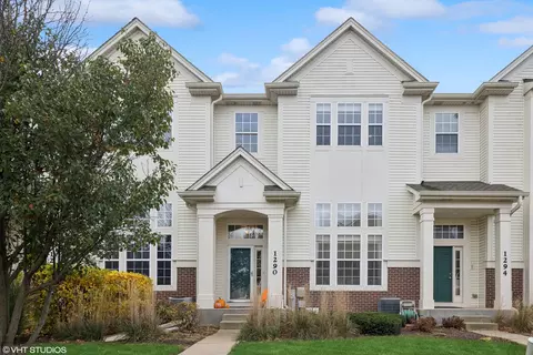 1290 Comiskey Ave, North Aurora, IL 60542