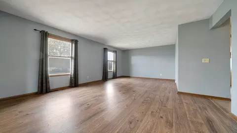 802 Old Hunter Run, Byron, IL 61010 photo 11