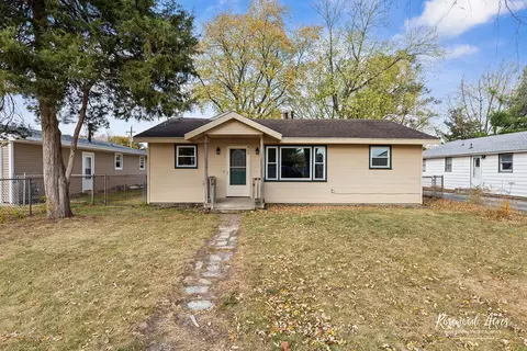 409 N Greeley St, Aroma Park, IL 60910