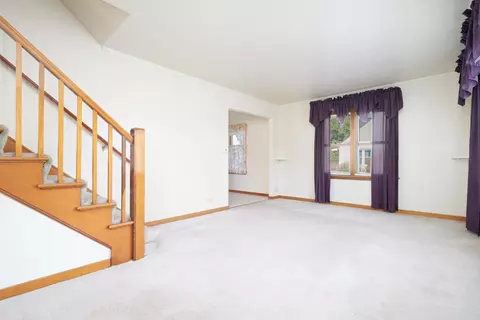 Living - 7724 S Thomas Ave, Bridgeview, IL 60455 photo 2 of 4