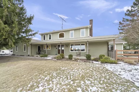 11106 Siedschlag Rd, Spring Grove, IL 60081