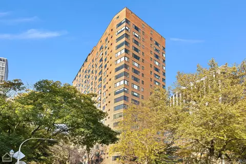 3100 N Lake Shore Dr #1008, Chicago, IL 60657