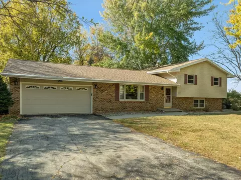 125 Hunt St, Towanda, IL 61776