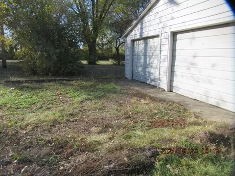 240 S Orange St, Ludlow, IL 60949 photo 10