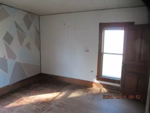 240 S Orange St, Ludlow, IL 60949 photo 6