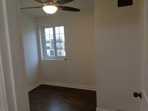 Bedroom - 115 Fellows Ct, Elmhurst, IL 60126 photo 3 of 3