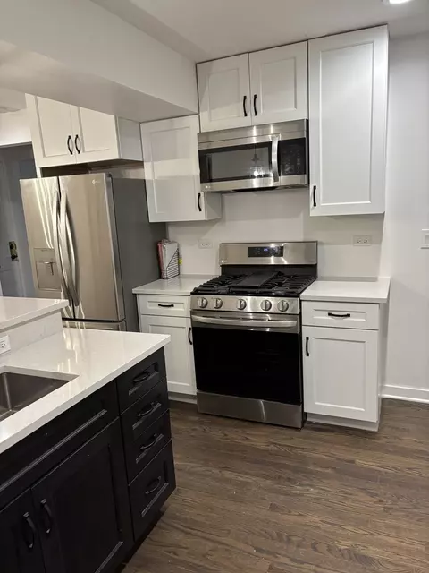 Kitchen - 115 Fellows Ct, Elmhurst, IL 60126 photo 1 of 6