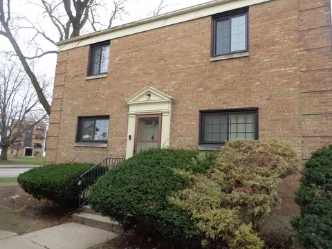 115 Fellows Ct, Elmhurst, IL 60126