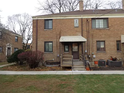Exterior - 115 Fellows Ct, Elmhurst, IL 60126 photo 2 of 3